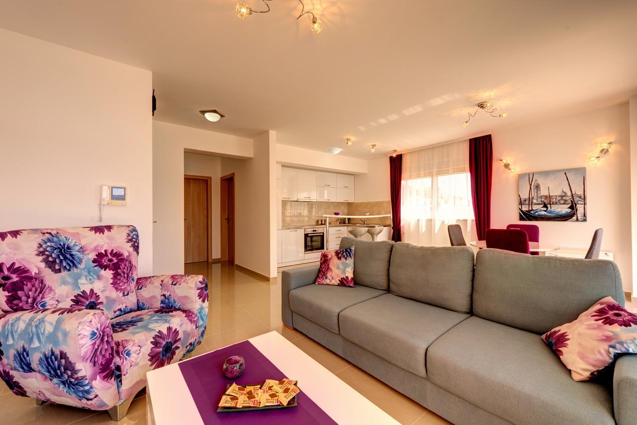 Apartments Villa Adriatic Tivat Kültér fotó