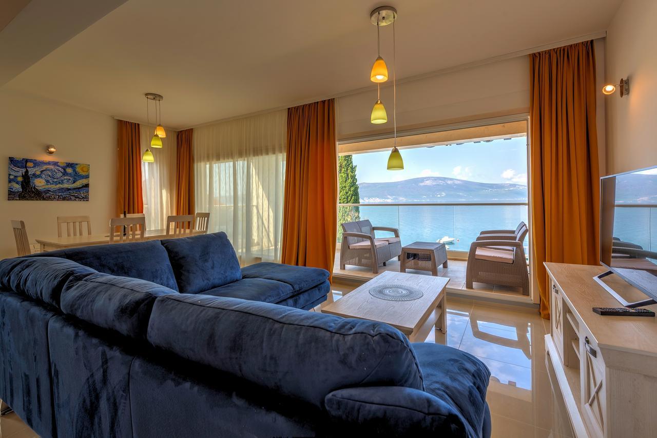 Apartments Villa Adriatic Tivat Kültér fotó